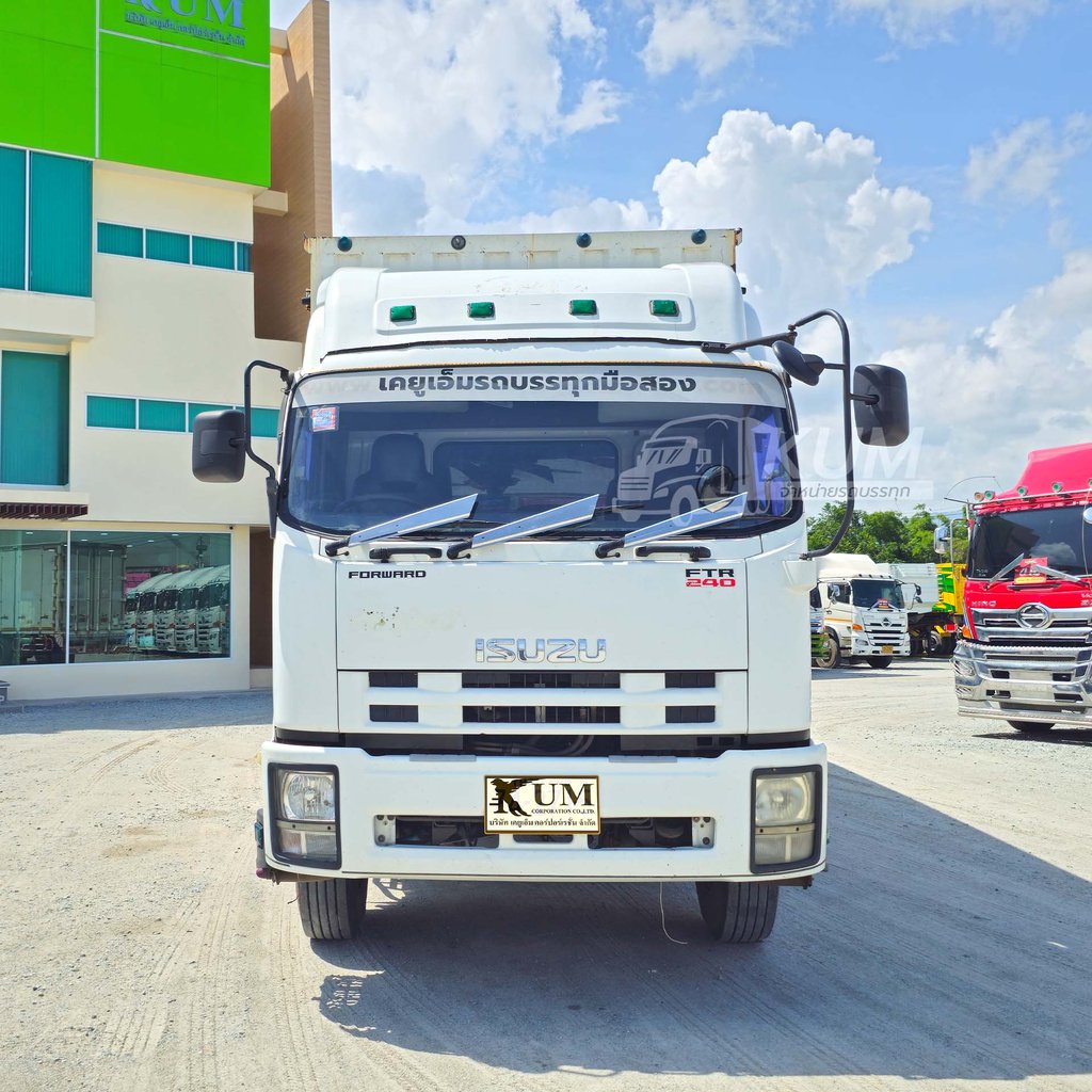 สด ลด VAT หกล้อตู้สิบบาน ISUZU FTR 240 แรงม้า ปี 58 (2715) สด ลด VAT หกล้อตู้สิบบาน ISUZU FTR 240 แรงม้า ปี 58 (2715)