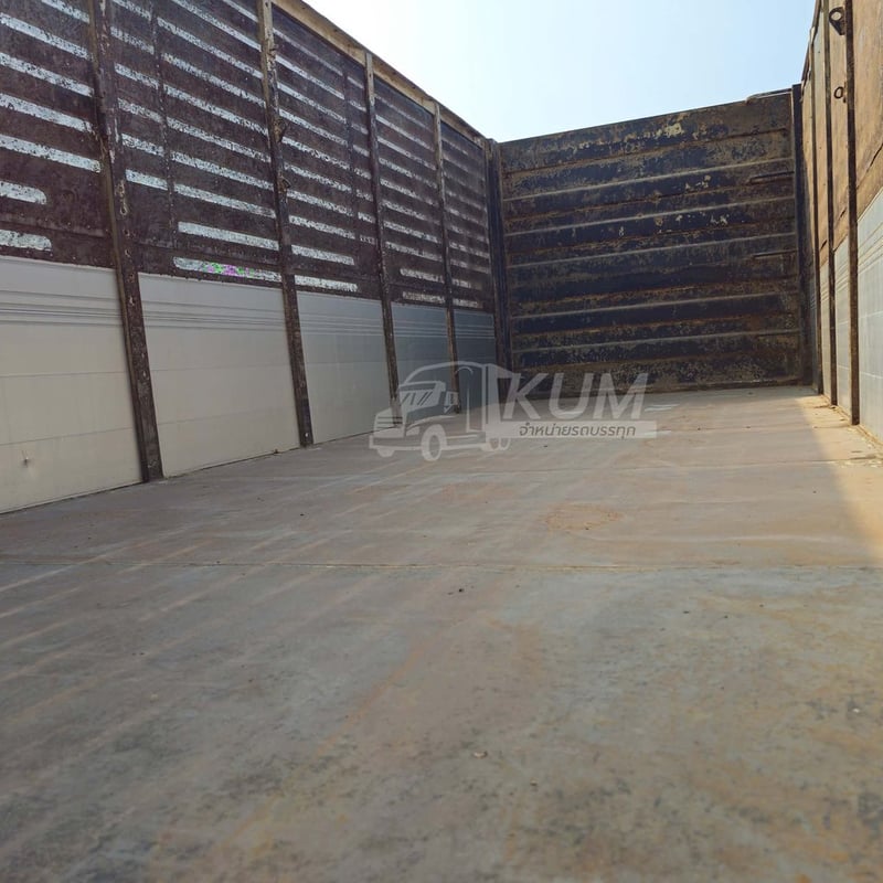 สิบล้อดั้มพ์ ISUZU FYH 360 แรง ปี 2555 (0856) สิบล้อดั้มพ์ ISUZU FYH 360 แรง ปี 2555 (0856)