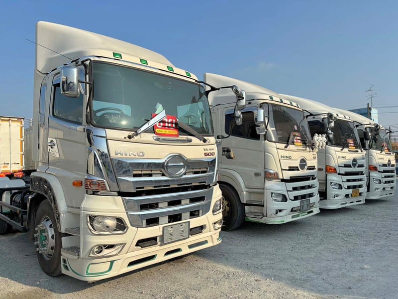 หัวลากมือสอง สด ผ่อน ราคาคุยกันได้ รถสภาพดี พร้อมใช้งาน  โทร 081-3739793