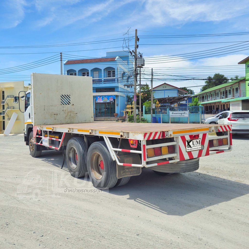 ISUZU FVZ 300 แรงม้า ปี 57 รถบรรทุก 10ล้อ พื้นเรียบ (0832)