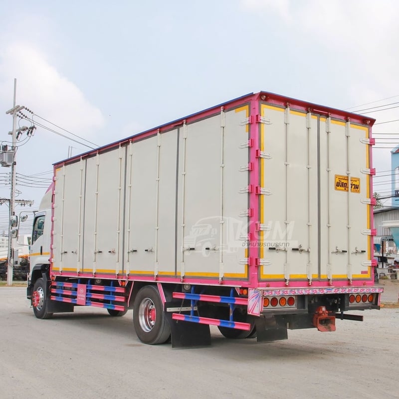 *ราคาตัด* หกล้อตู้สิบบาน ISUZU FTR 240 แรง ปี 2565 (5322) *ราคาตัด* หกล้อตู้สิบบาน ISUZU FTR 240 แรง ปี 2565 (5322)