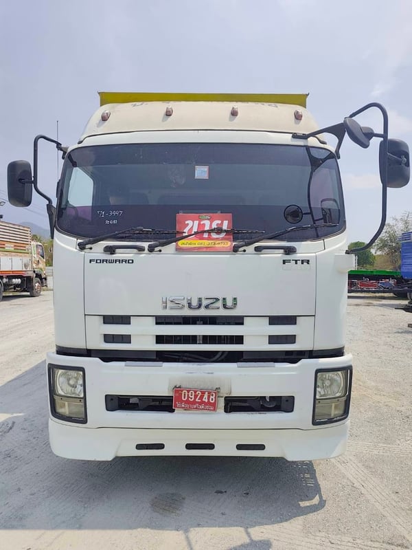 หกล้อตู้สิบบาน ISUZU FTR 240 ปี 2559 (3447)