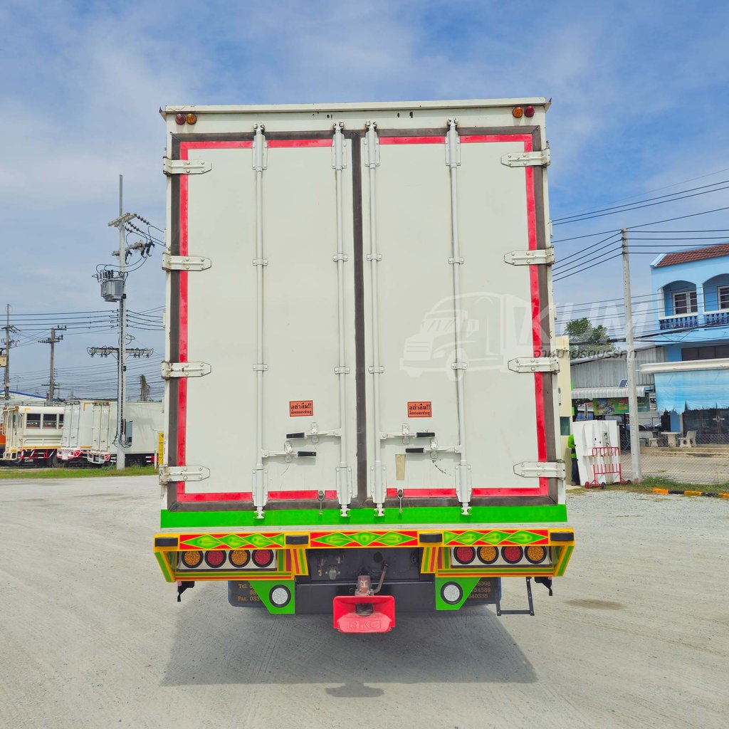 ถูกกว่าหลายแสนมาก สิบล้อตู้สิบบาน ISUZU FTR 240 แรง ปี 62 (8315)