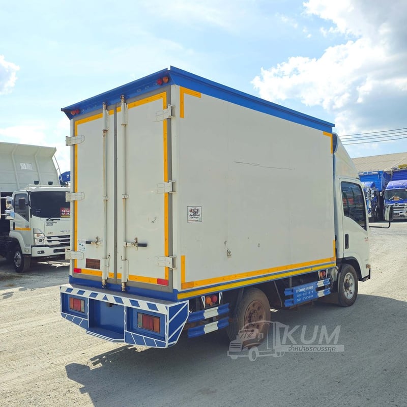 สี่ล้อตู้ ISUZU NLR 104 แรง ปี 2564 (4519)