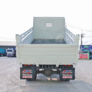 หกล้อดั้มพ์ ISUZU FRR 210 แรง ปี 2566 (4606)