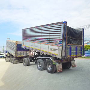 สิบสองล้อดั้มพ์ ISUZU FYH 360 แรง ปี 2557 + หางดั้มพ์ สามเพลา อู่ส.สมบัติ ปี 2557 (2465 2466)