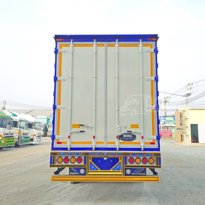 สิบล้อตู้ ISUZU FVM 240 แรง ปี 2560 (2720)