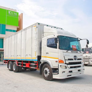 สิบล้อตู้สิบบาน HINO FL8J 260 แรง ปี 2560 (0511)