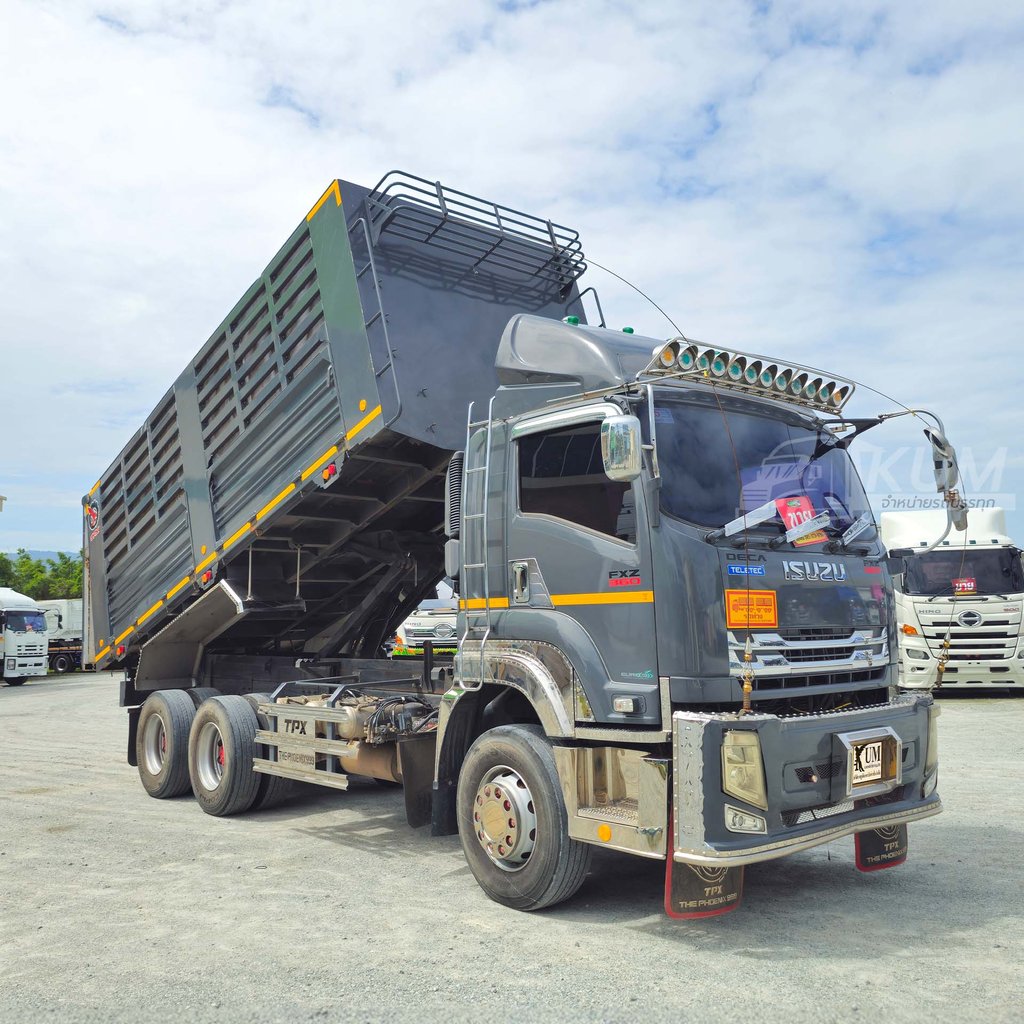 ผ่อน ลด ดอก คอกเกษตรสีเทาแลมโบ  ISUZU FXZ 360 แรงม้า ปี 66 (7740)