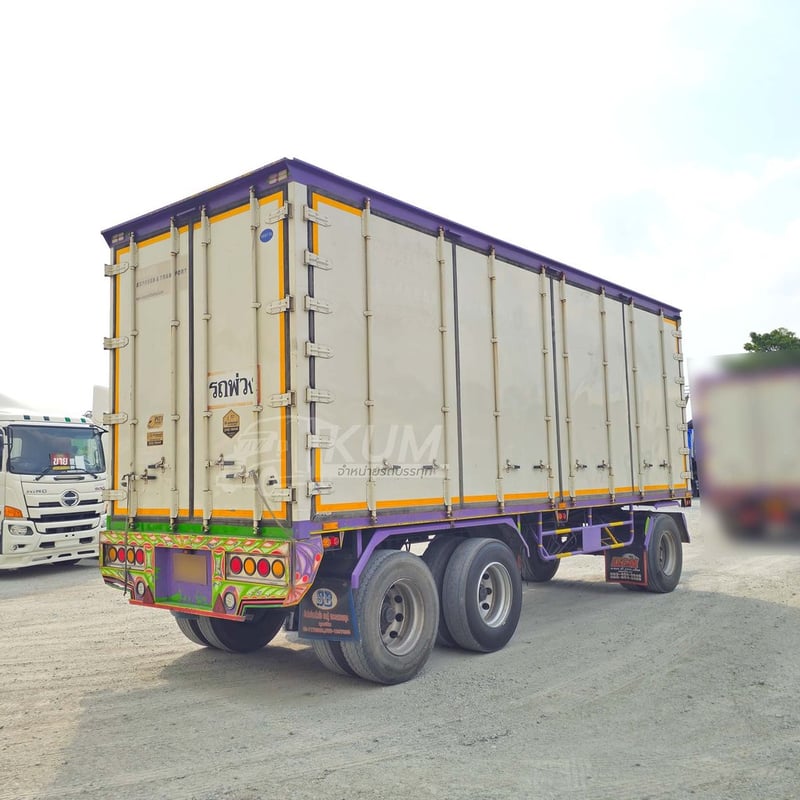 หางตู้สิบบาน สามเพลา อู่เซฟดีล ปี 2563 (4972)