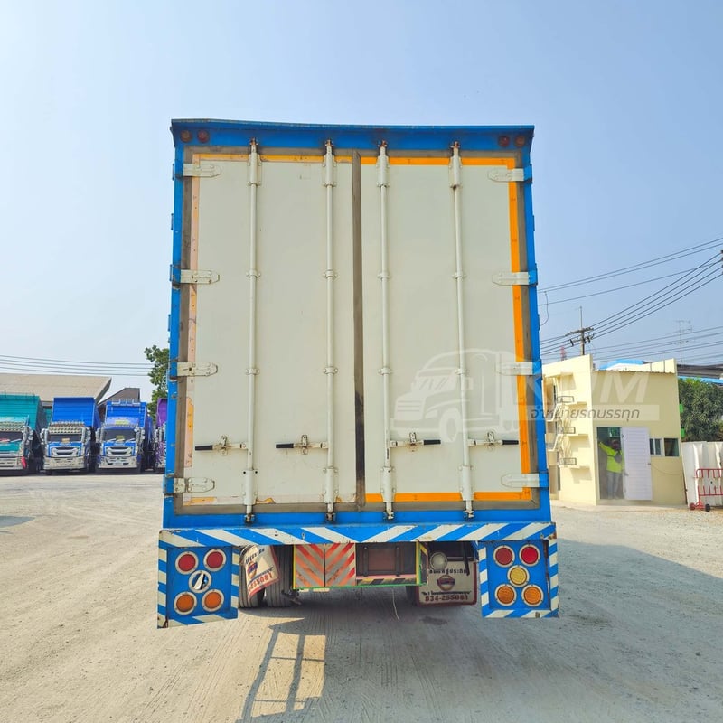 หกล้อตู้สิบบาน ISUZU FTR 240 แรง ปี 2564 (3567) หกล้อตู้สิบบาน ISUZU FTR 240 แรง ปี 2564 (3567)