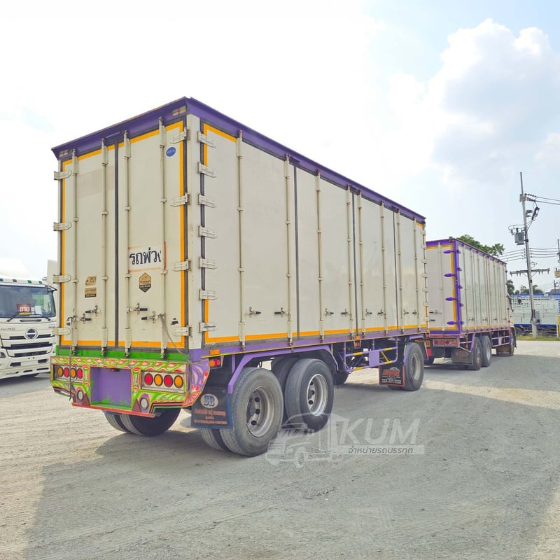 สิบล้อตู้สิบบาน HINO FL8J 260 แรง ปี 2560 + หางตู้สิบบาน สามเพลา อู่เซฟดีล ปี 2563 (3133 4972)