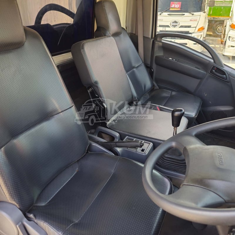 หกล้อตู้สิบบาน ISUZU FRR 210 แรง ปี 2565 (9120)