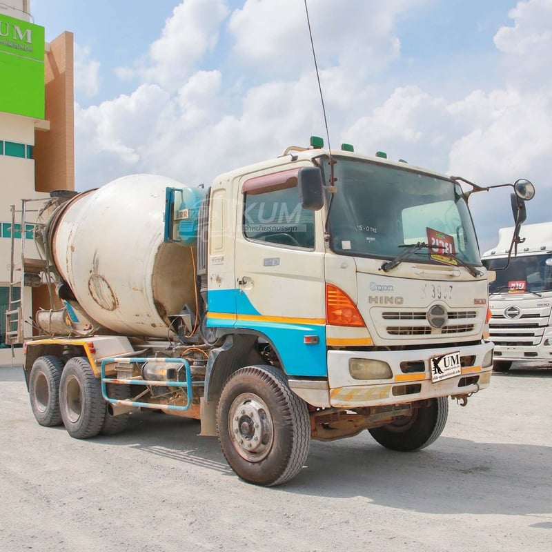 สิบล้อโม่ปูน HINO FM1A 330 แรง ปี 2555 (0741)