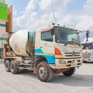 สิบล้อโม่ปูน HINO FM1A 330 แรง ปี 2555 (0741)