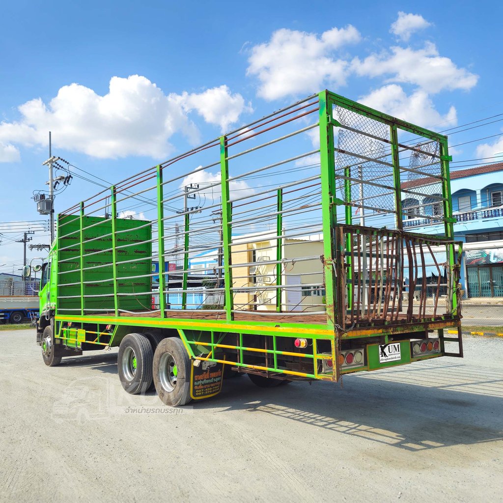 สิบล้อคอก ISUZU FVM 240 แรง ปี 2560 (2720) สิบล้อคอก ISUZU FVM 240 แรง ปี 2560 (2720)