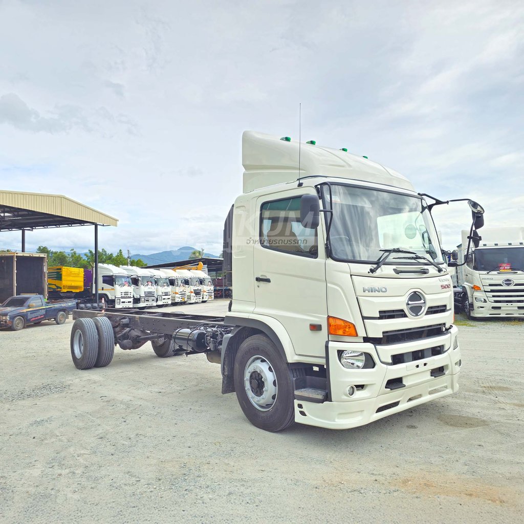 ผ่อน ลอก ดอก หกล้อหัวคัสซี HINO FG8J 240 แรง ปี 64 (2734) ผ่อน ลอก ดอก หกล้อหัวคัสซี HINO FG8J 240 แรง ปี 64 (2734)
