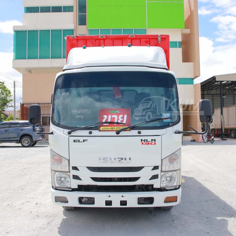 สี่ล้อตู้ ISUZU NLR 130 แรง ปี 2565 (3710)