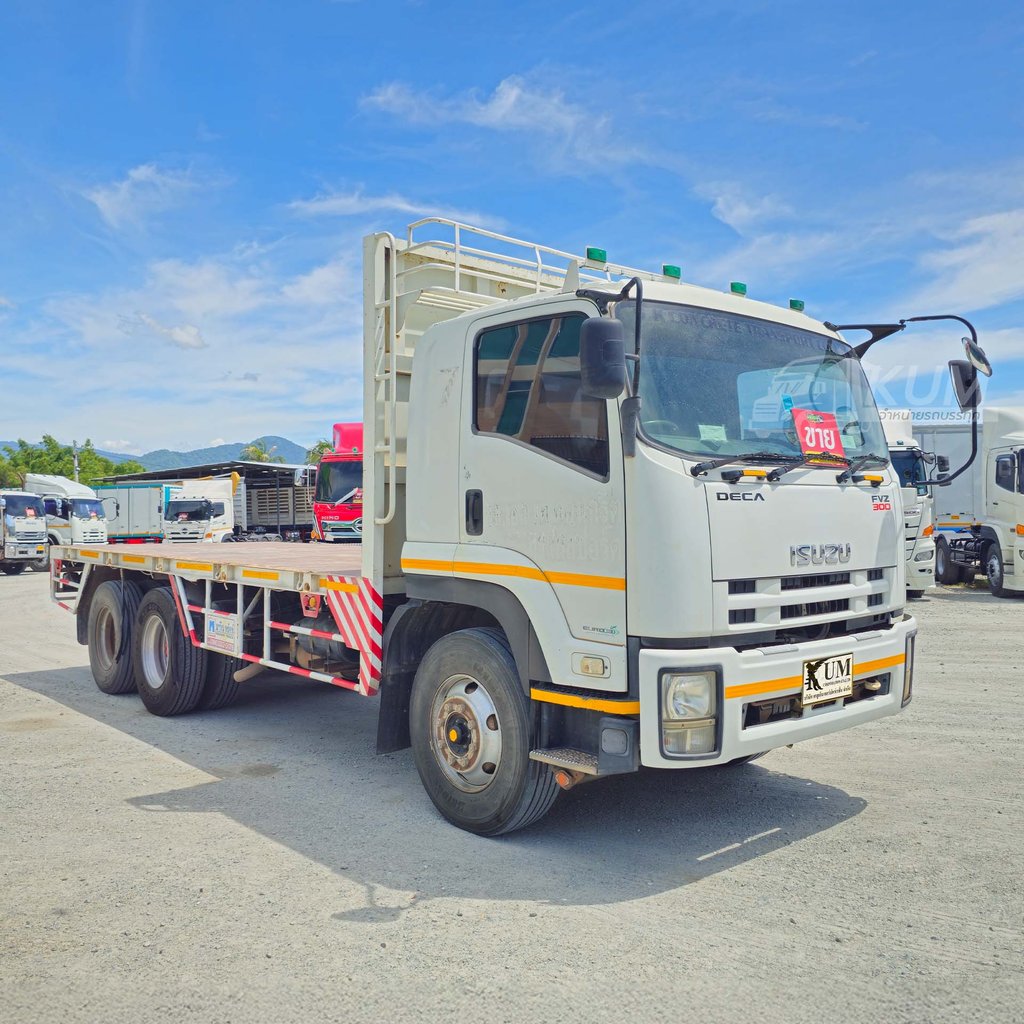 ISUZU FVZ 300 แรงม้า ปี 57 รถบรรทุก 10ล้อ พื้นเรียบ (0832)
