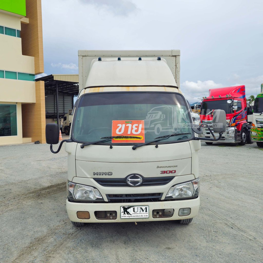 สด ลด VAT สี่ล้อตู้ HINO XZU 136 แรงม้า ปี 61 ราคาเบาๆ (4583)