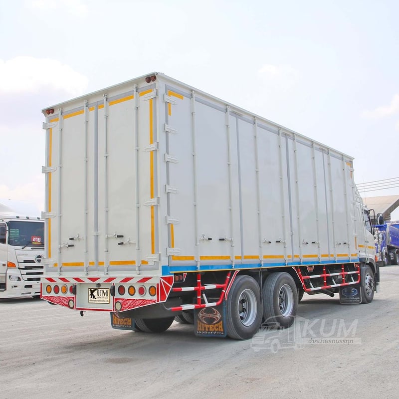 สิบล้อตู้สิบบาน HINO FL8J 260 แรง ปี 2561 (2716)