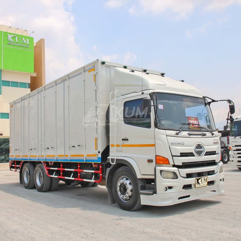 สิบล้อตู้สิบบาน HINO FL8J 260 แรง ปี 2561 (2717)