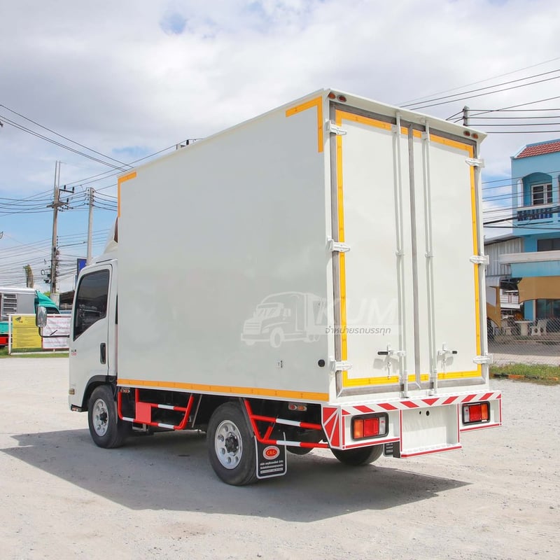 สี่ล้อตู้ ISUZU NLR 130 แรง ปี 2565 (3710)