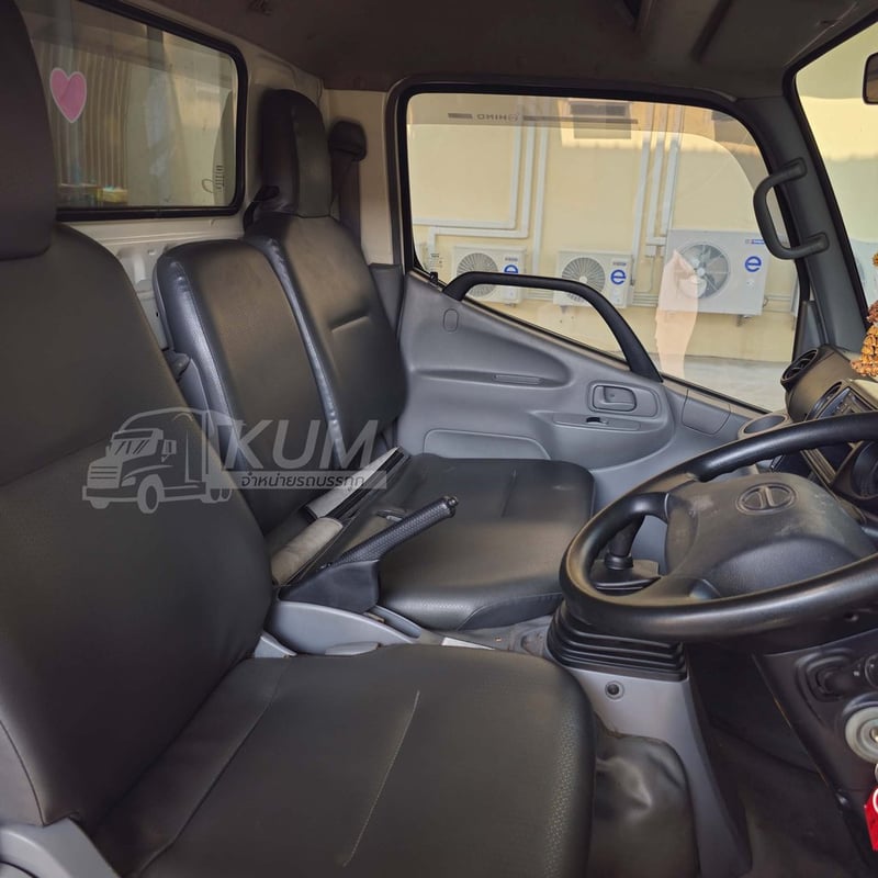 สี่ล้อตู้ HINO XZU 136 แรง ปี 67 (9713) สี่ล้อตู้ HINO XZU 136 แรง ปี 67 (9713)