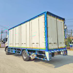 หกล้อตู้สิบบาน ISUZU FTR 240 แรง ปี 2564 (3567) หกล้อตู้สิบบาน ISUZU FTR 240 แรง ปี 2564 (3567)