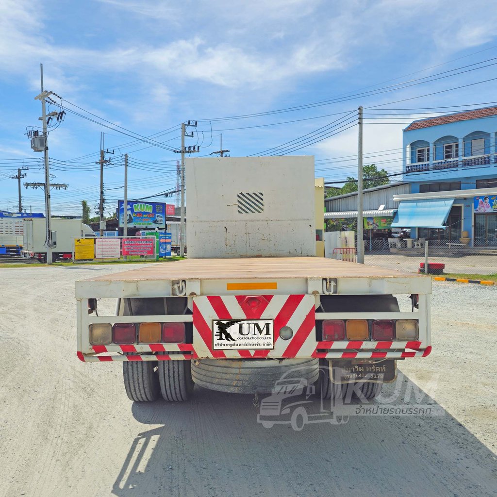 ISUZU FVZ 300 แรงม้า ปี 57 รถบรรทุก 10ล้อ พื้นเรียบ (0812)