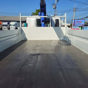 หกล้อดั้มพ์ติดเครน ISUZU FTR 240 แรง ปี 2566 (3266)