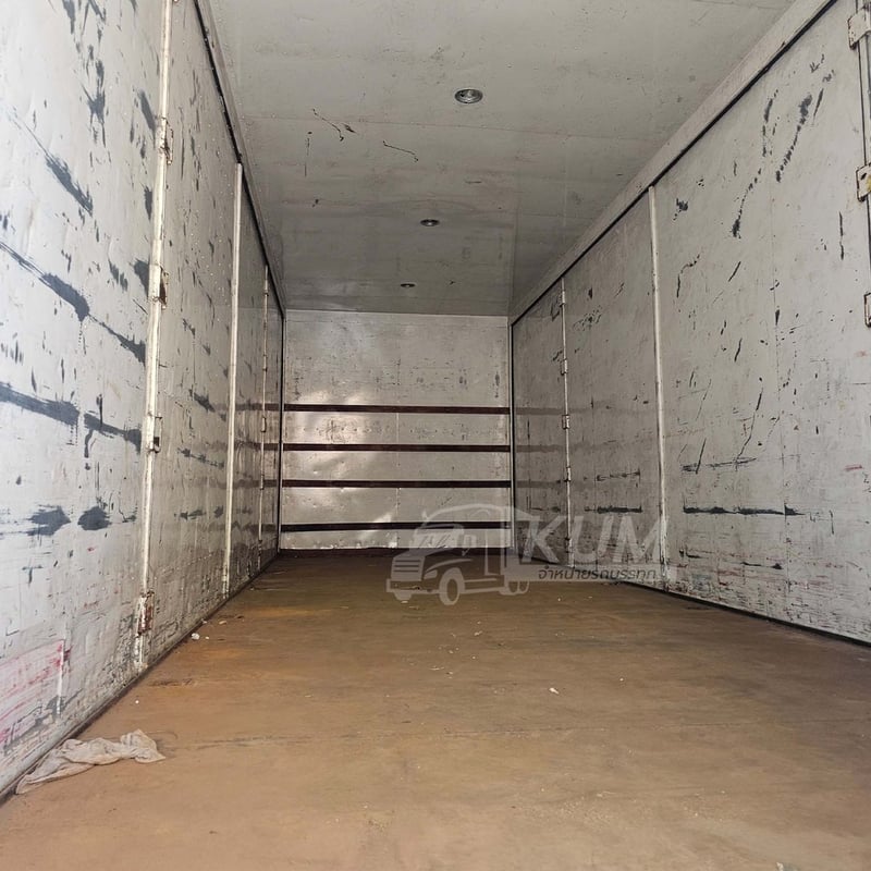 หกล้อตู้สิบบาน HINO FG8J 240 แรง ปี 2561 (4378)