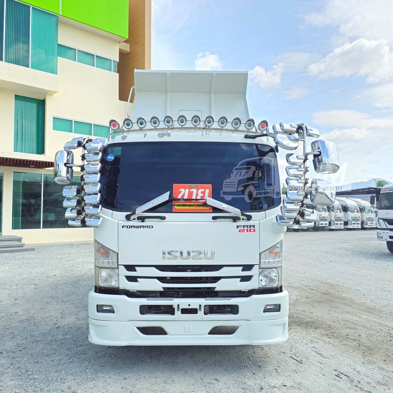 หกล้อดั้มพ์ ISUZU FRR 210 แรงม้า ปี 64  (3221)