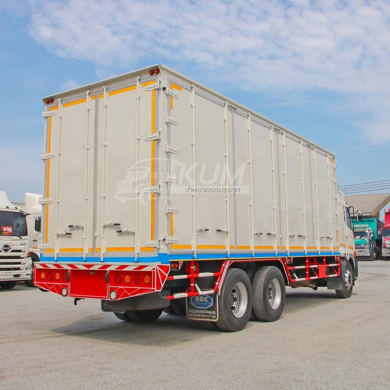 สิบล้อตู้สิบบาน HINO FL8J 260 แรง ปี 2560 (0511)