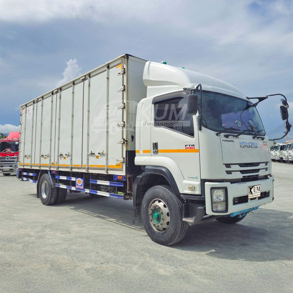 สด ลด VAT หกล้อตู้สิบบาน ISUZU FTR 240 แรงม้า ปี 62 (0628) สด ลด VAT หกล้อตู้สิบบาน ISUZU FTR 240 แรงม้า ปี 62 (0628)