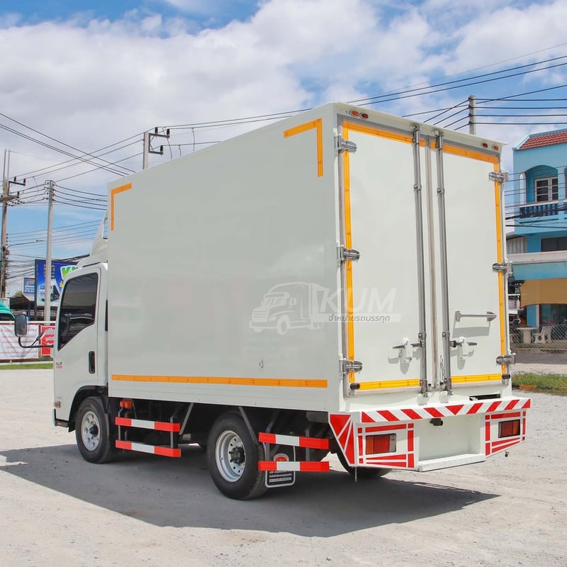 **ราคาตัด** สี่ล้อตู้เย็น ISUZU NLR 130 แรง ปี 2562 (5503) **ราคาตัด** สี่ล้อตู้เย็น ISUZU NLR 130 แรง ปี 2562 (5503)
