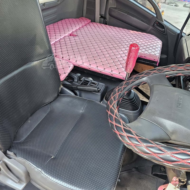 หกล้อตู้สิบบาน ISUZU FRR 210 แรง ปี 2565 (2331)