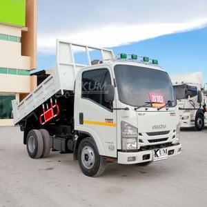 หกล้อดั้มพ์  ISUZU NMR 130 แรง ปี 2563 (2158)