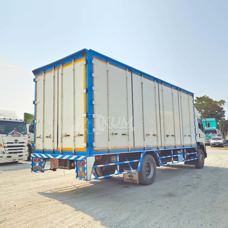 หกล้อตู้สิบบาน ISUZU FTR 240 แรง ปี 2564 (3567) หกล้อตู้สิบบาน ISUZU FTR 240 แรง ปี 2564 (3567)