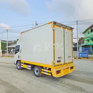 สี่ล้อตู้ ISUZU NLR 104 แรง ปี 2564 (1635)