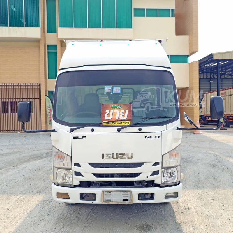 สี่ล้อตู้ ISUZU NLR 104 แรง ปี 2563 (2632)