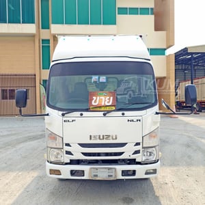สี่ล้อตู้ ISUZU NLR 104 แรง ปี 2563 (2632)
