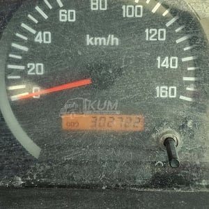 หกล้อตู้ ISUZU NMR 130 แรง ปี 2558 (5477)