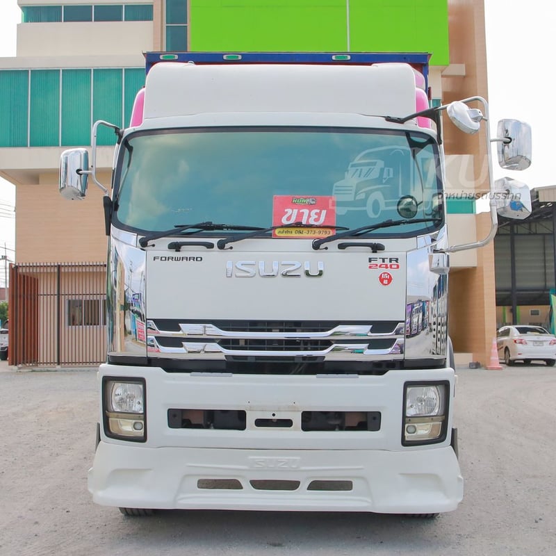 หกล้อตู้สิบบาน ISUZU FTR 240 แรง ปี 2565 (5322)