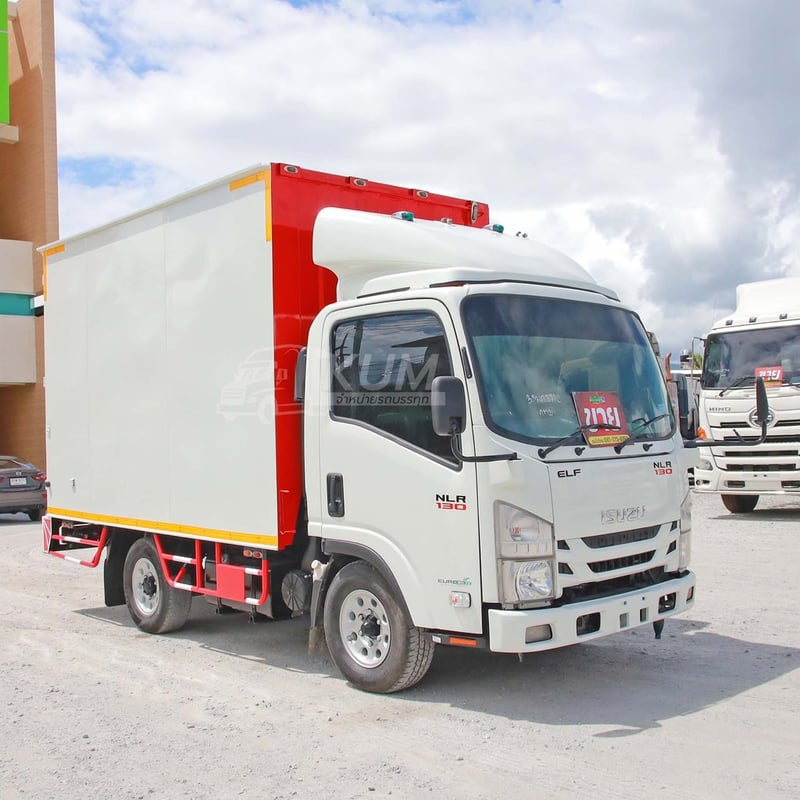 สี่ล้อตู้ ISUZU NLR 130 แรง ปี 2565 (3710)