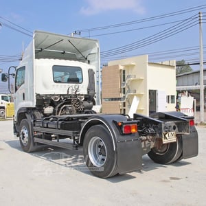 กล้อหัวลาก ISUZU FTR 240 แรง ปี 2565 (2712) กล้อหัวลาก ISUZU FTR 240 แรง ปี 2565 (2712)