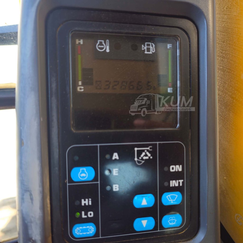 รถแบ็คโฮ KOMATSU PC200-7 150 แรงม้า ปี 48 (4599) รถแบ็คโฮ KOMATSU PC200-7 150 แรงม้า ปี 48 (4599)