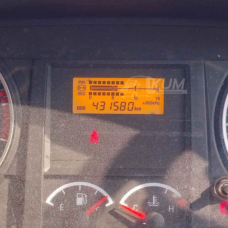 หกล้อตู้สิบบาน ISUZU FRR 210 แรง ปี 2566 (8215)