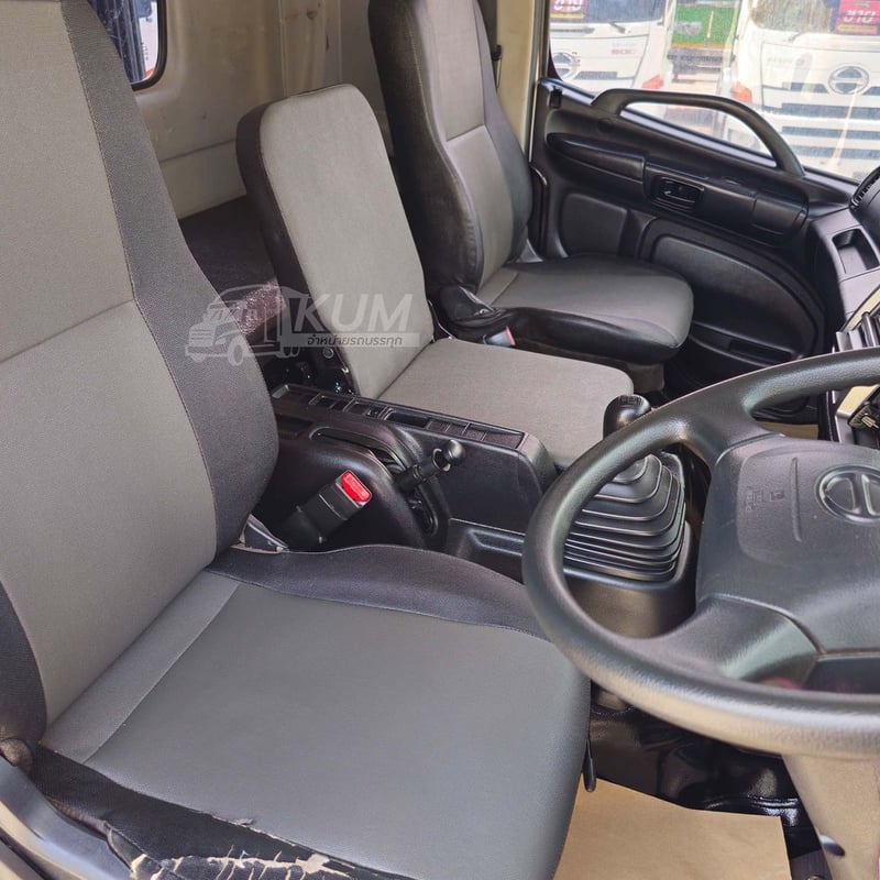 หกล้อบรรทุกขยะ HINO FG8J 240 แรง ปี 2566 (4039)