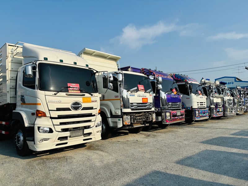 ซื้อรถตอนนี้ รับไปเลย คุ้ม 3 ต่อ รับส่วนลดรัวๆ มีแต่คุ้มกับคุ้ม โทร 081-373-9793  (All)